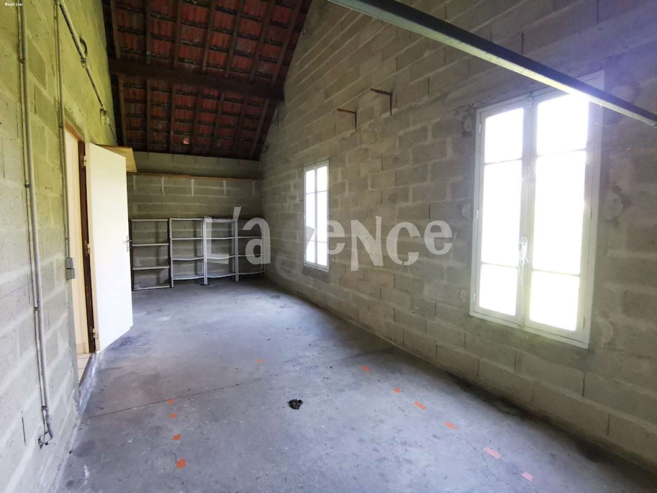 https://app.neshimo.fr/storage/10/mandats/1275/9999999.jpg